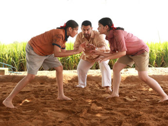 Box Office: Aamir Khan’s Dangal collects shows huge jump on Day 2, collects 4.17 mil. USD [Rs. 26.81 cr.] on Day 2 in China