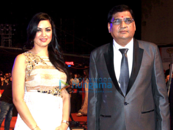 Jitendra, Maryam Zakaria, Akanksha Puri & others grace 16th Annual Transmedia Gujarati Screen & Stage Awards 2016