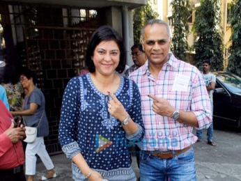 John Abraham, Kiran Rao, Prem Chopra and Priya Dutt cast their vote in Bandra