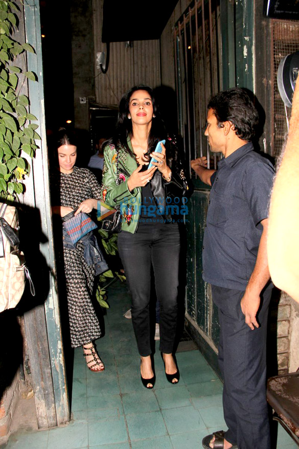 mallika sherawat snapped post dinner with friends 4