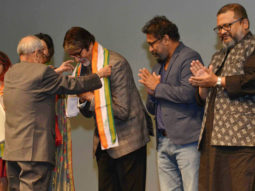 Check out: Amitabh Bachchan and Pink cast dine with President Pranab Mukherjee after a screening at Rashtrapati Bhavan