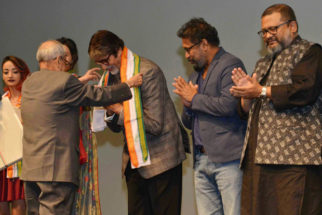 Check out: Amitabh Bachchan and Pink cast dine with President Pranab Mukherjee after a screening at Rashtrapati Bhavan