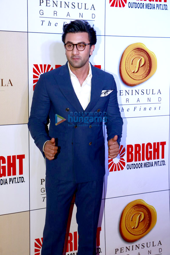 Ranbir Kapoor, Hrithik Roshan, Yuvraj Singh and others grace the ‘Bright Awards 2017’