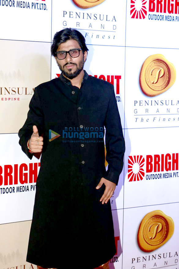 ranbir kappor hrithik roshan yuvraj singh and others grace the bright awards 2017 22