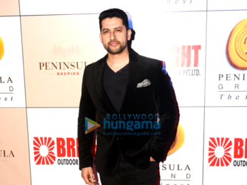 Ranbir Kapoor, Hrithik Roshan, Yuvraj Singh and others grace the 'Bright Awards 2017'
