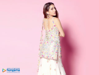 Celeb Wallpapers Of Sara Ali Khan