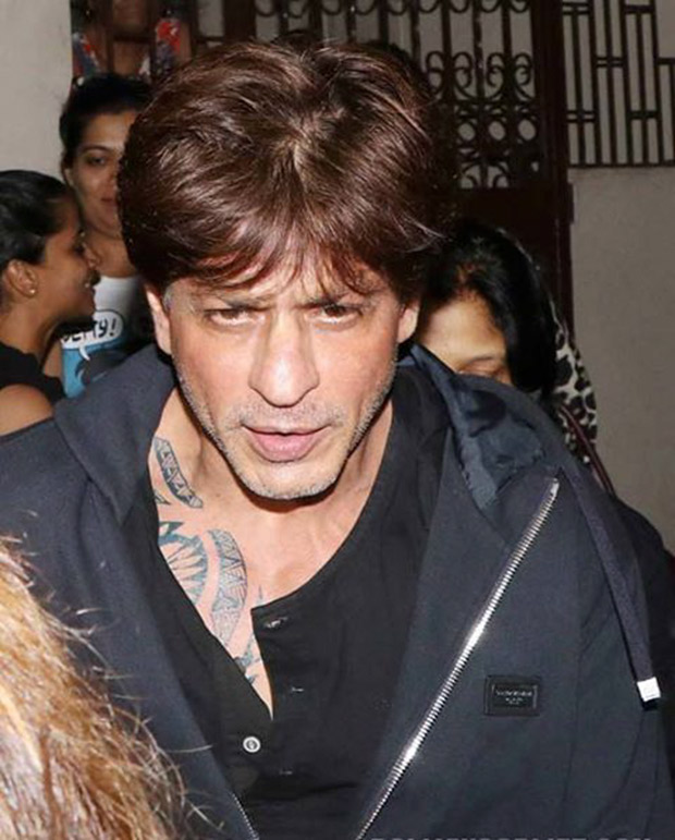 Oklf Lavahgd Shah Rukh Khan Flaunting His Don Tattoo With Priyanka Chopra  At Film Don Special Screening At Pvr Cinemas In Juhu Mumbai Priyanka Chopra   फट शयर