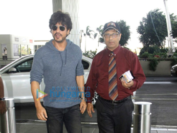Shah Rukh Khan & Vidhu Vinod Chopra depart for Ajay Bijli's 50th birthday bash in Dubai