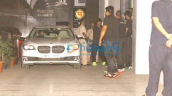 Shah Rukh Khan snapped post a gym visit in Bandra