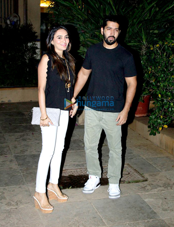 shahid kapoors pre birthday bash at his home in juhu 14