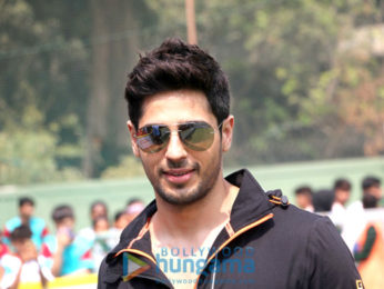 Sidharth Malhotra inaugurates slum soccer 'The National Inclusion Cup - 2017'