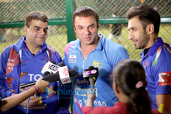 sohail khans team mumbai heros vs tony gorilla at the tony premiere league cricket match 2