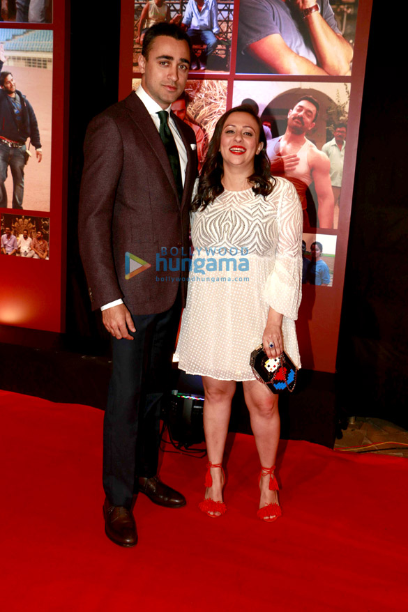 success party of dangal 28