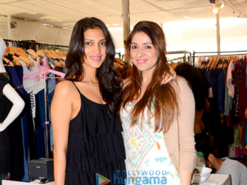 Suniel Shetty, Mana Shetty and others grace the Araaish Exhibition