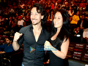 Tiger Shroff along with mother Ayesha and sister Krishna Shroff attend the Super Fight League in Delhi