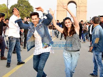Varun Dhawan and Alia Bhatt promote their film 'Badrinath Ki Dulhania' at India Gate, Delhi
