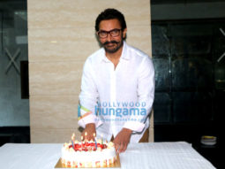 Aamir Khan celebrates his birthday at his house in Bandra