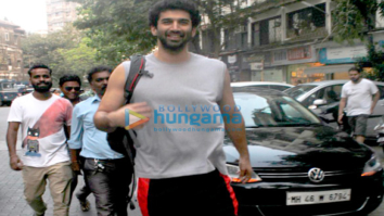 Aditya Roy Kapur snapped in Bandra
