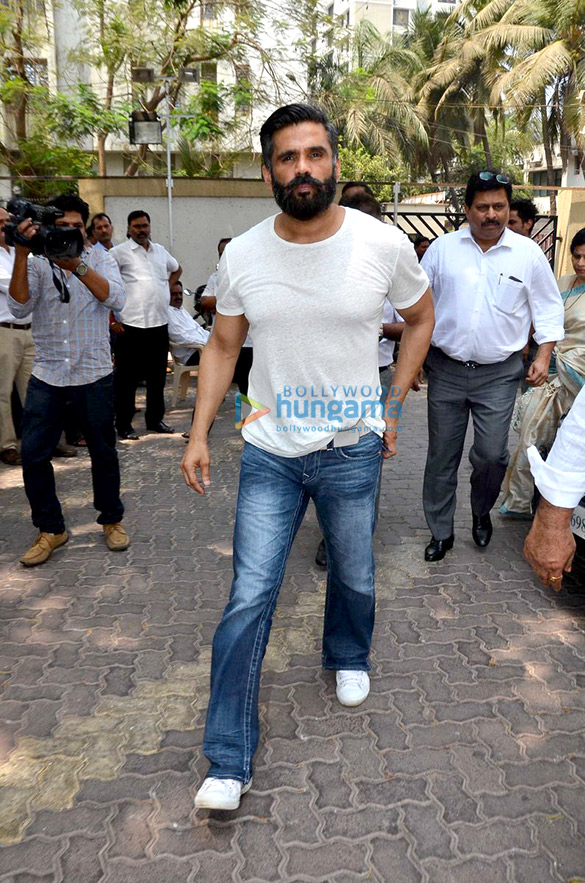 aishwarya rais father shraddhanjali ceremony 8