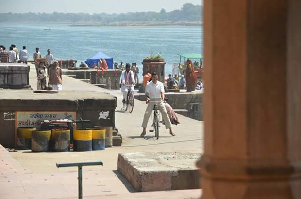 akshay kumar and radhika apte shoot a song in maheswar for padman 4