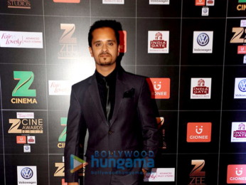 Celebs grace 'Zee Cine Awards 2017'