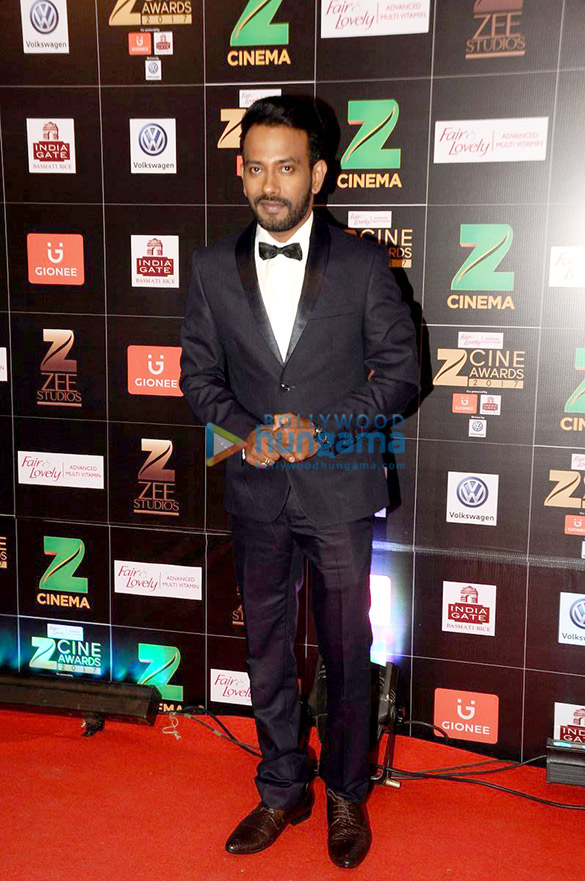 celebs grace zee cine awards 2017 79