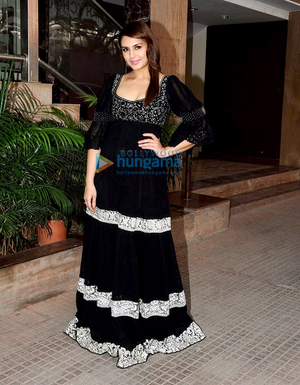 huma qureshi snapped in andheri 5