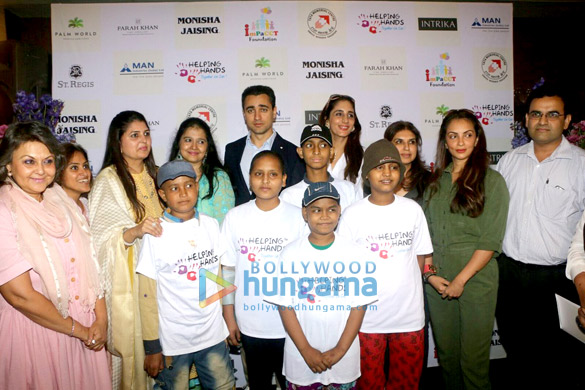 imran khan and others grace helping hands 1