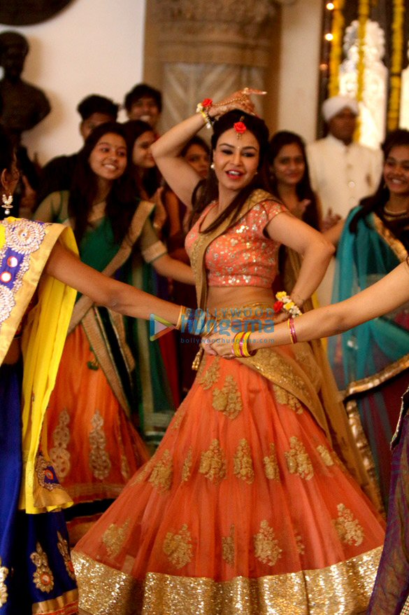 laali ki shaadi mein laddoo deewana 11