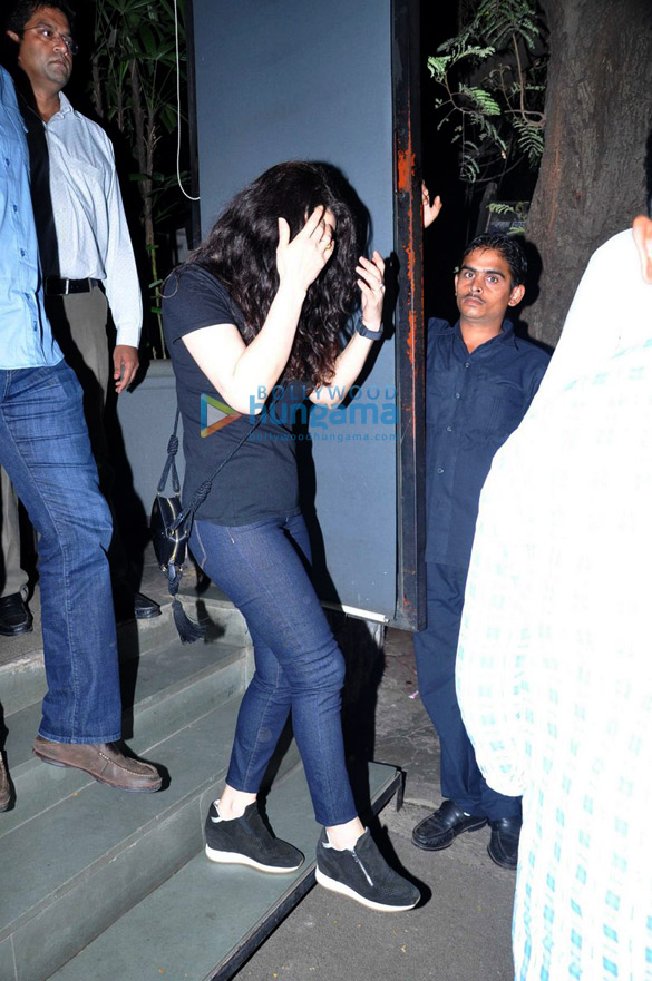 preity zinta snapped post her dinner 5