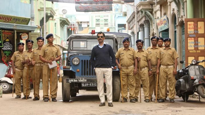 Raees Making: Shah Rukh Khan & Nawazuddin Siddiqui’s SUPER HIT Chemistry Raees Making: Shah Rukh Khan & Nawazuddin Siddiqui’s SUPER HIT Chemistry