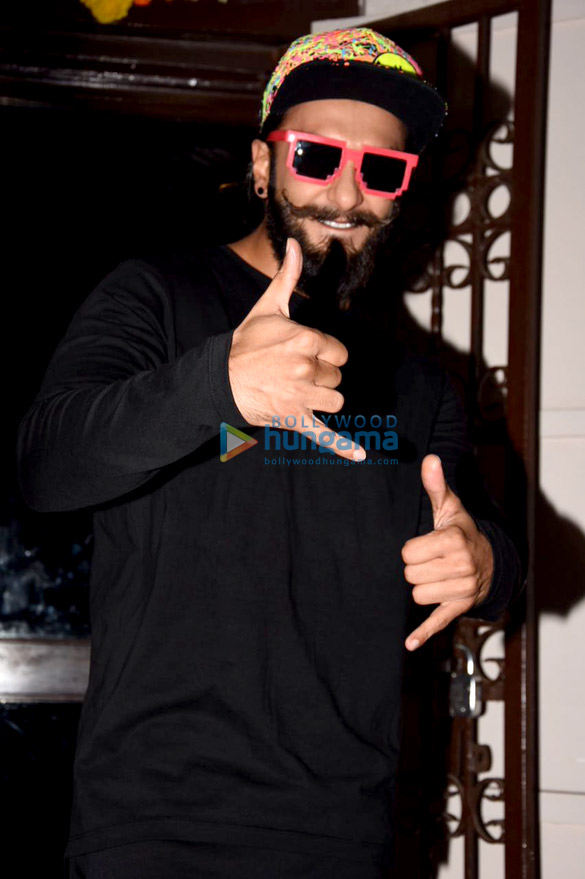 Ranveer Singh snapped at a dubbing studio in Bandra Ranveer Singh snapped at a dubbing studio in Bandra