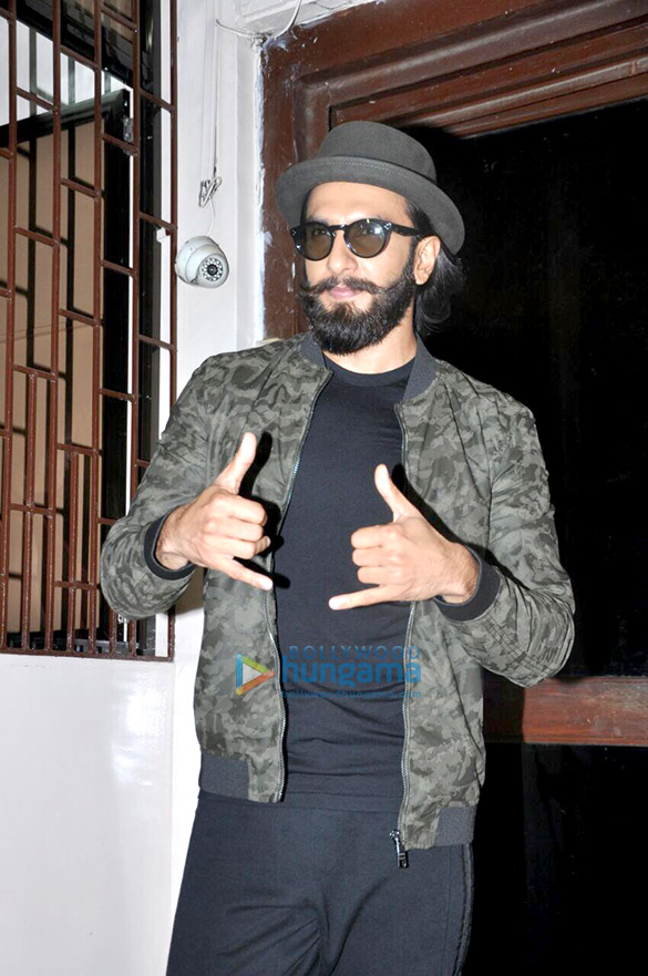 ranveer singh snapped post dubbing at bandra studio 4