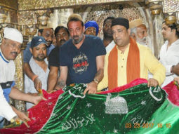 Check out: Sanjay Dutt visits the Sheikh Salim Chishti Dargah in Fatehpur Sikri