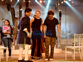 Shah Rukh Khan & Anushka Sharma snapped rehearsing for ‘Mijwan - Summer 2017’ show