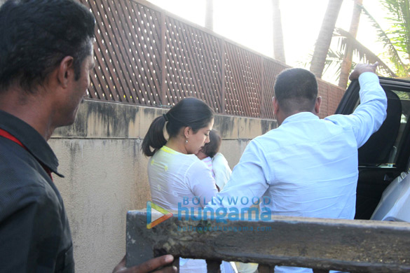 shahid kapoor and mira rajput snapped with baby misha rajput 2