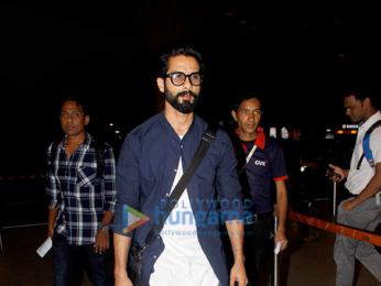 Shahid Kapoor snapped on his way to Delhi to attend the India Today Conclave