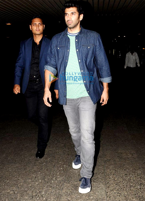 shilpa shetty vidya balan and aditya roy kapur snapped at the airport 3