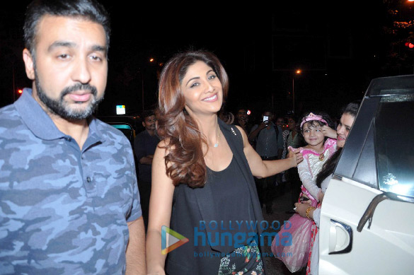 shilpa shetty and raj kundra snapped post dinner at bastian 6