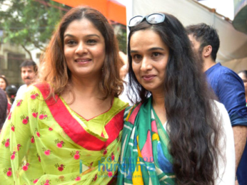 Shraddha Kapoor and family at the inauguration of Pandit Pandharinath Marg in Juhu
