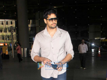 Sidharth Malhotra arrives back from Goa