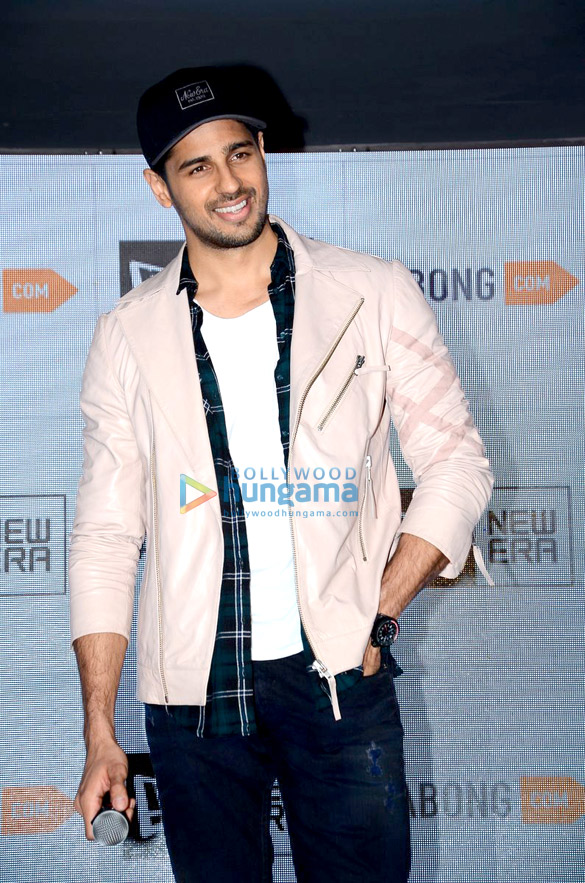 sidharth malhotra unveils jabongs new era collection 5