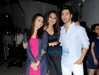Sonakshi Sinha bumps into Varun Dhawan & Alia Bhatt during a shoot