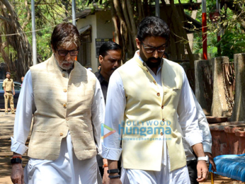 Suniel Shetty's father's last rites in Worli