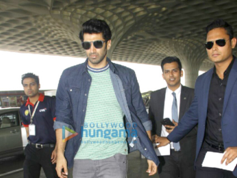 Aditya Roy Kapur, Sunny Leone, Kriti Sanon snapped at the airport