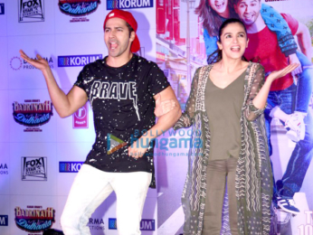 Varun Dhawan & Alia Bhatt promote 'Badrinath Ki Dulhania' at Korum Mall, Thane