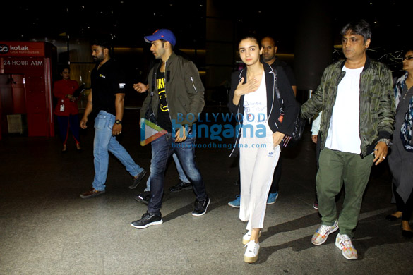 varun dhawan alia bhatt return from badrinath ki dulhania promotions in kolkata 2