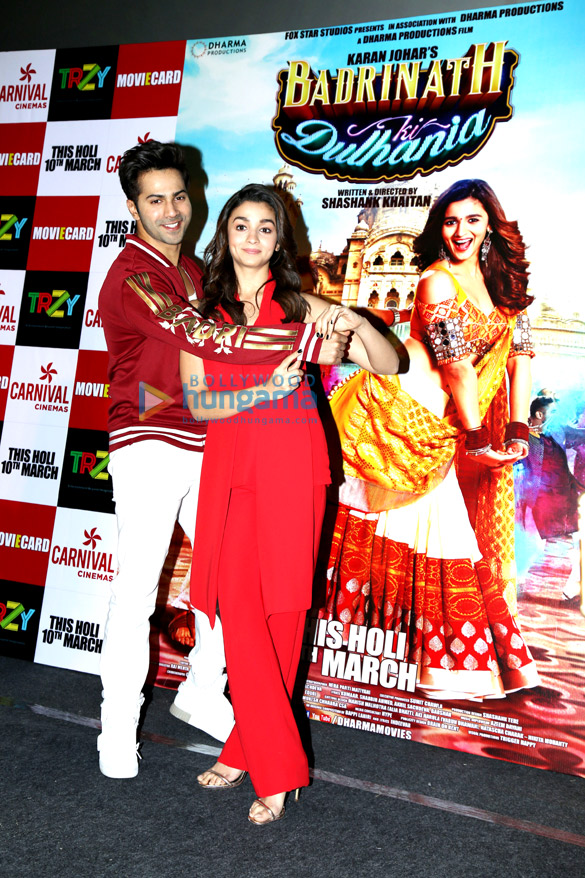 Varun Dhawan & Alia Bhatt promote ‘Badrinath Ki Dulhania’ at Odeon in Delhi Varun Dhawan & Alia Bhatt promote ‘Badrinath Ki Dulhania’ at Odeon in Delhi