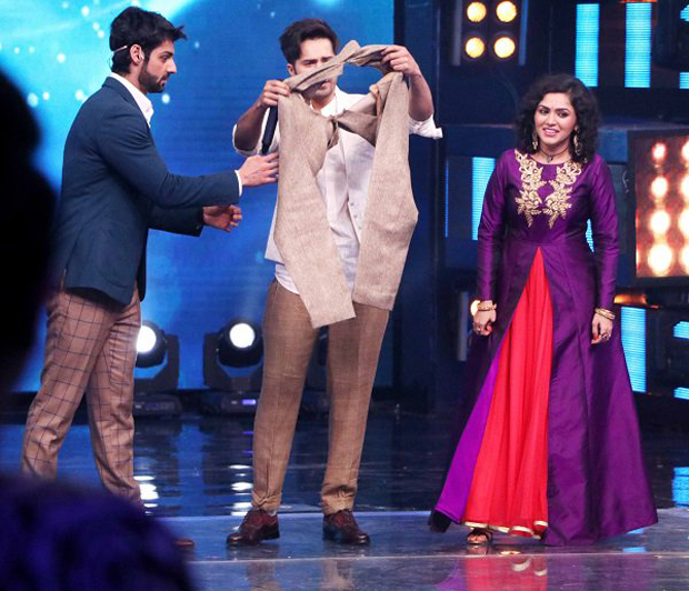 Varun Dhawan’s pants gets ripped on stage features
