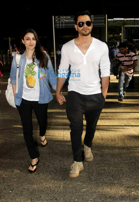 aamir khan ranveer singh ajay devgn soha ali khan and kunal khemu snapped at the airport 4
